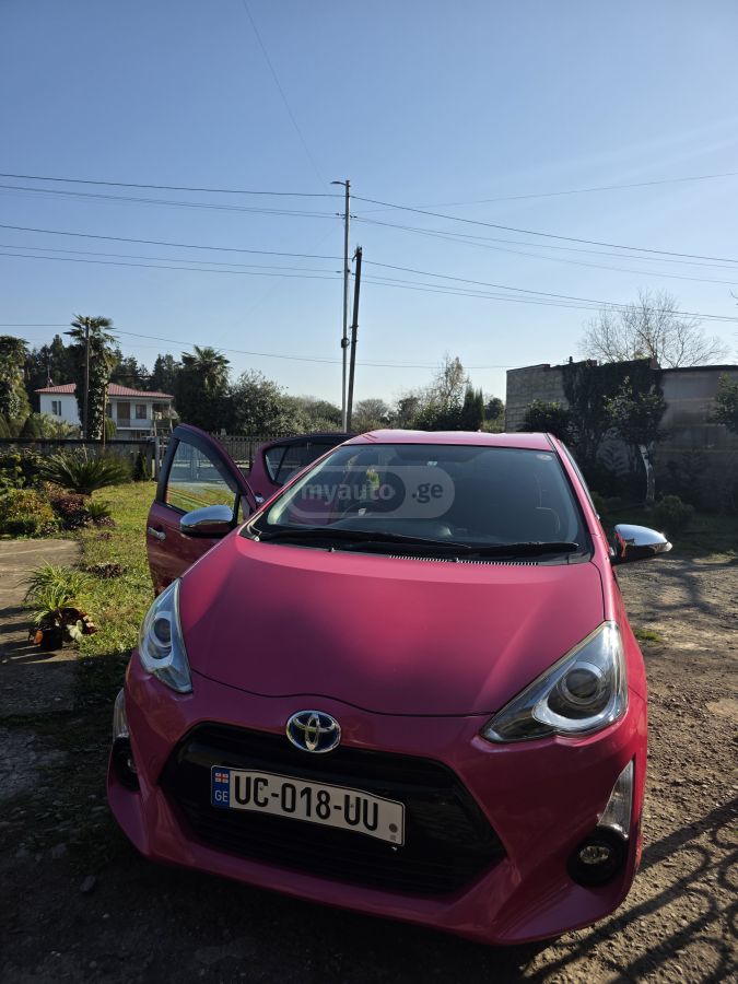 Toyota Aqua 2015 — photo 2