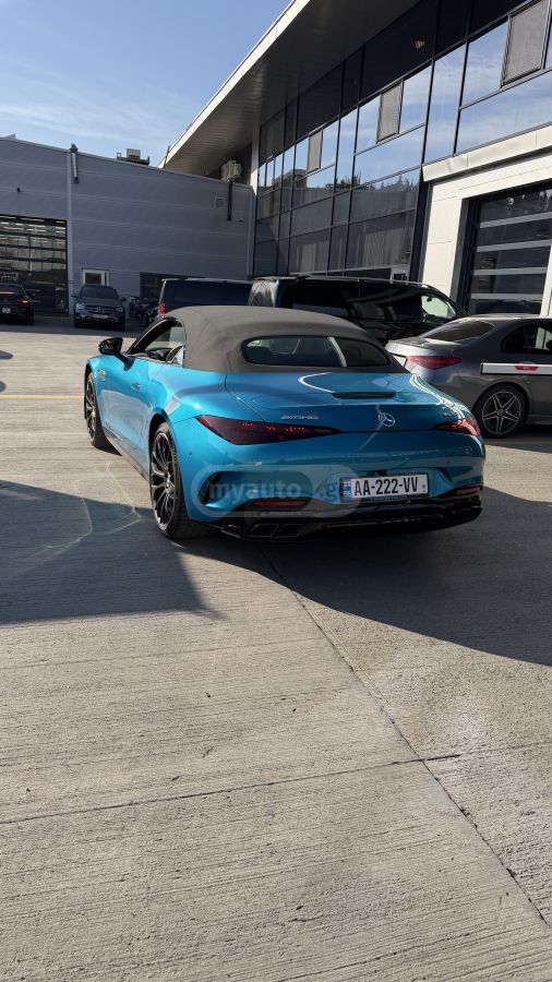 Mercedes-Benz SL 63 2024 — photo 2