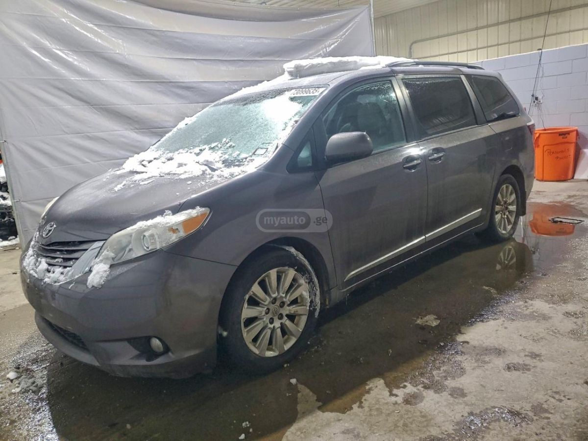 Toyota Sienna