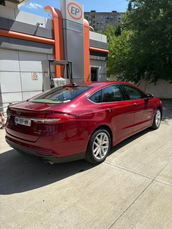 Ford Fusion 2017 — photo 2
