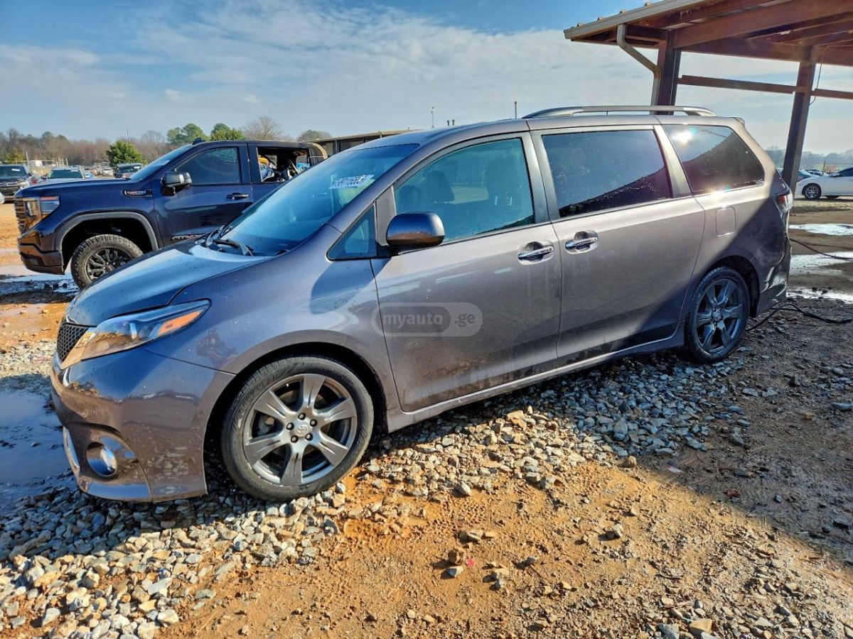 Toyota Sienna