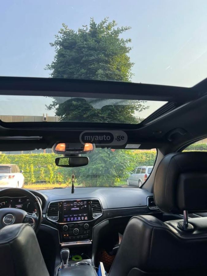 Jeep Grand Cherokee 2019 — photo 2