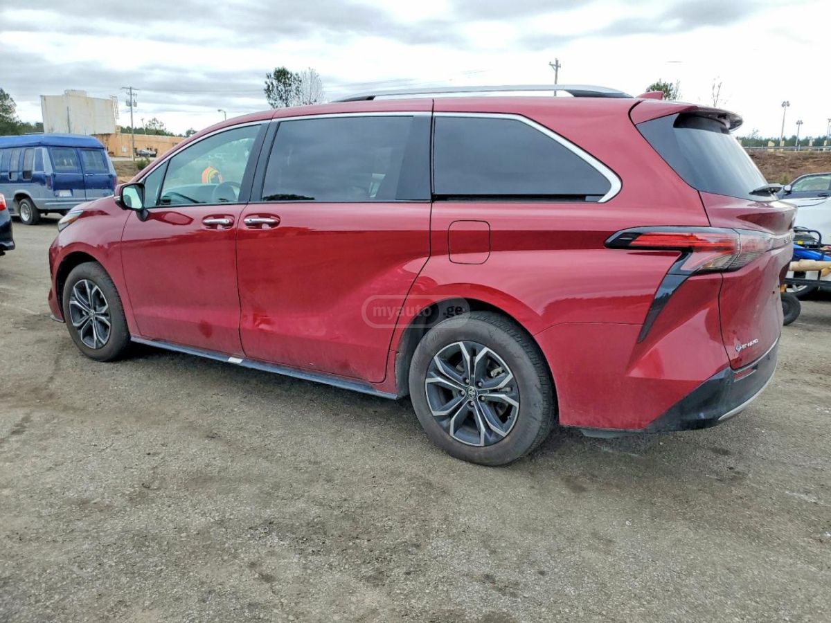 Toyota Sienna 2025 — photo 2