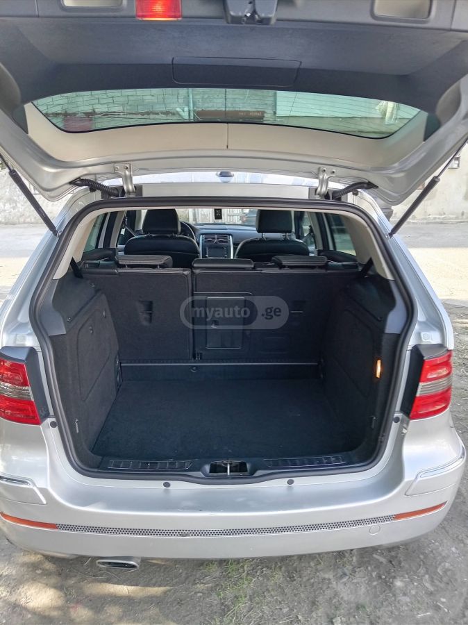 Mercedes-Benz B 170
