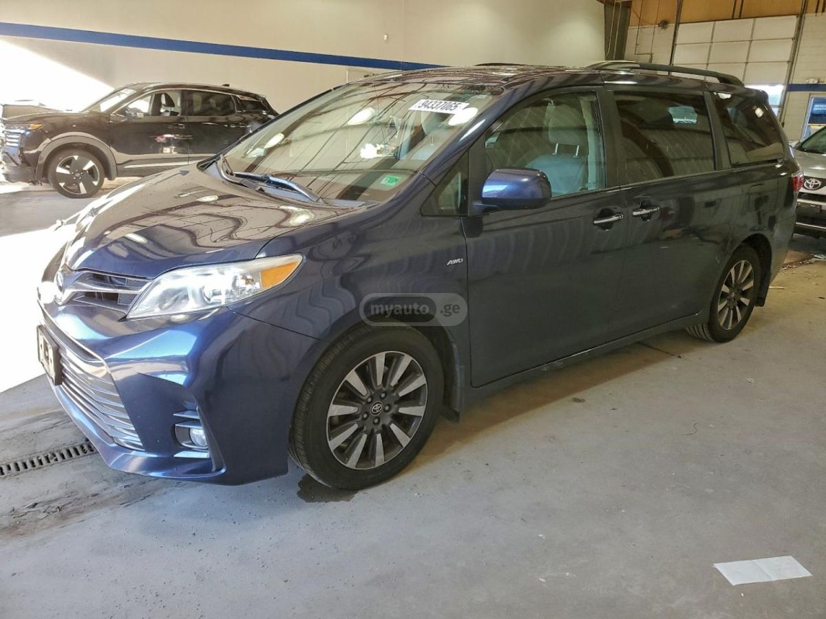 Toyota Sienna