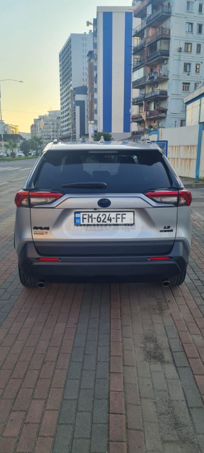 Toyota RAV 4 2024 — photo 2