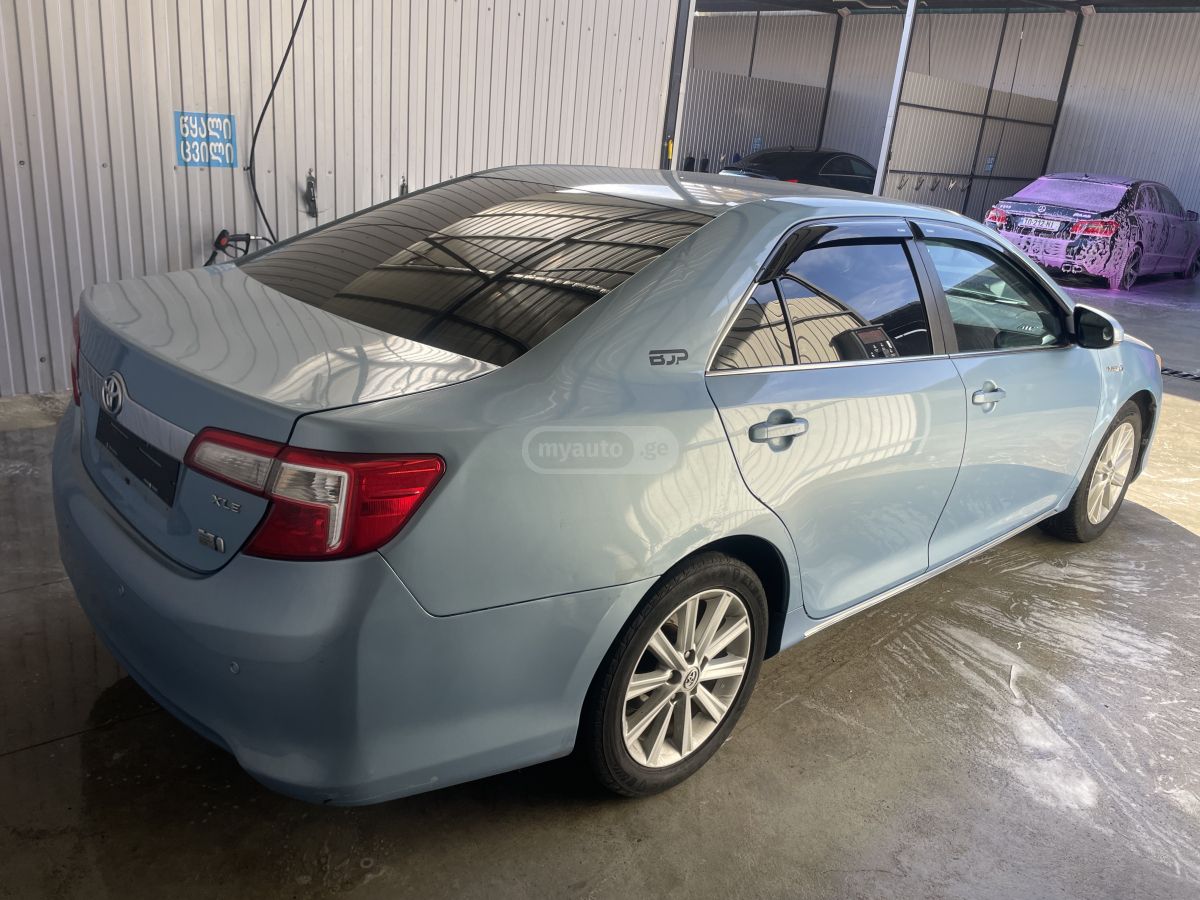 Toyota Camry 2013 — photo 2