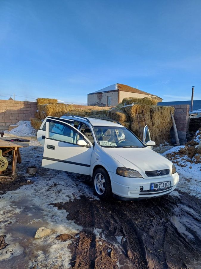Opel Astra 2001 — photo 2