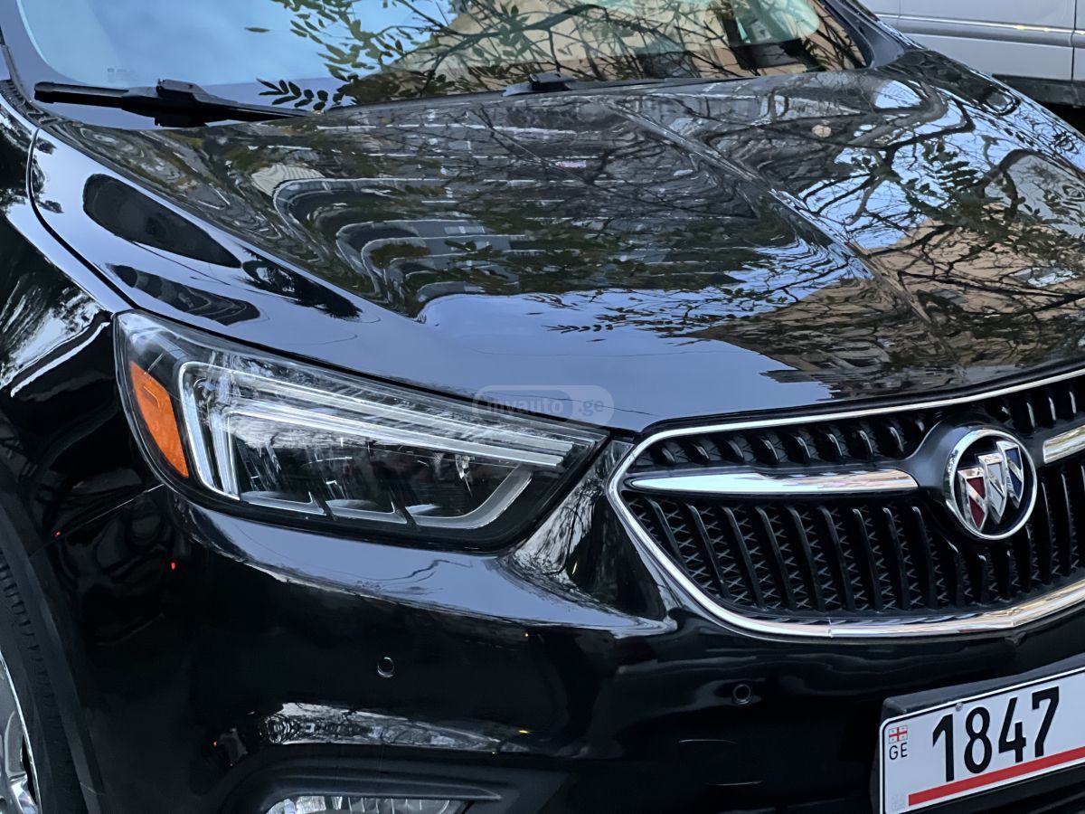 Buick Encore 2018 — photo 2
