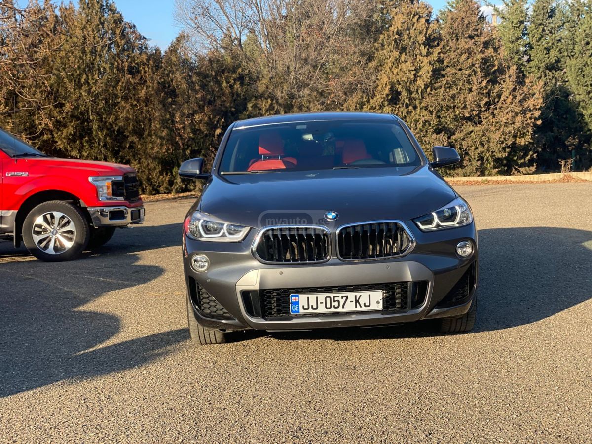 BMW X2 2018 — photo 2