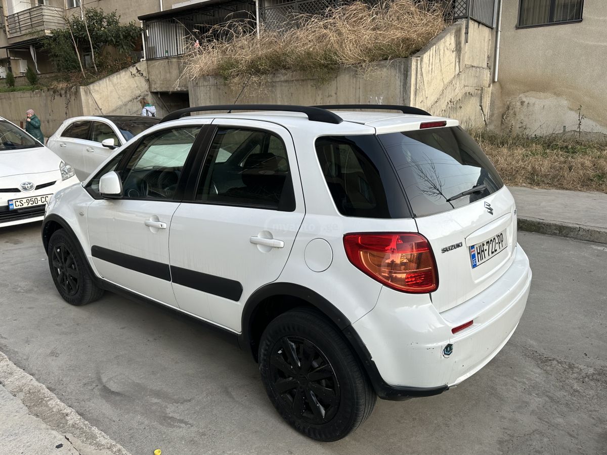 Suzuki SX4 2014 — photo 2
