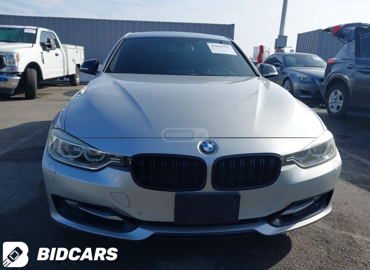 BMW 335 2014 — photo 2