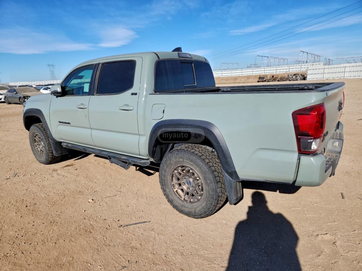 Toyota Tacoma 2022 — photo 2