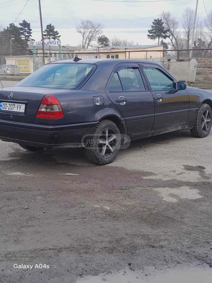 Mercedes-Benz C 180 1996 — photo 2