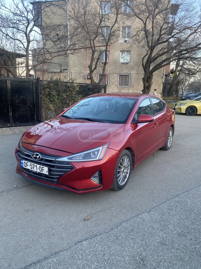 Hyundai Elantra 2019 — photo 2