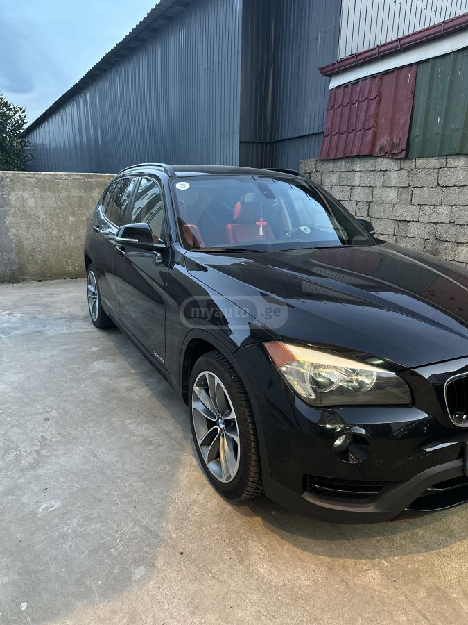 BMW X1 2014 — photo 2