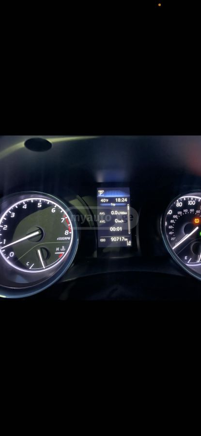 Toyota Camry 2019 — photo 2