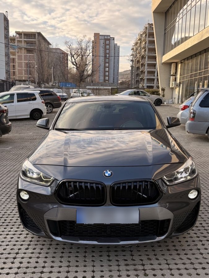 BMW X2 2018 — photo 2