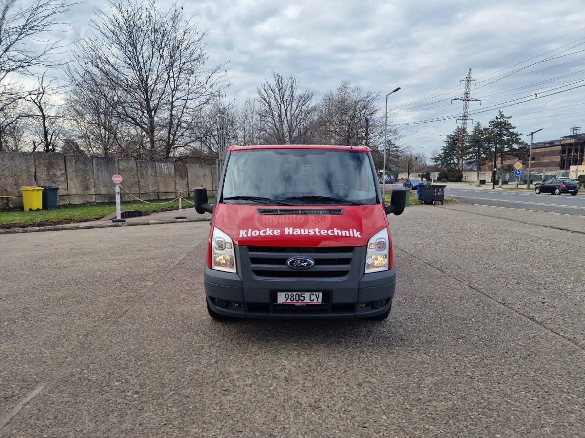 Ford Transit 2010 — photo 2
