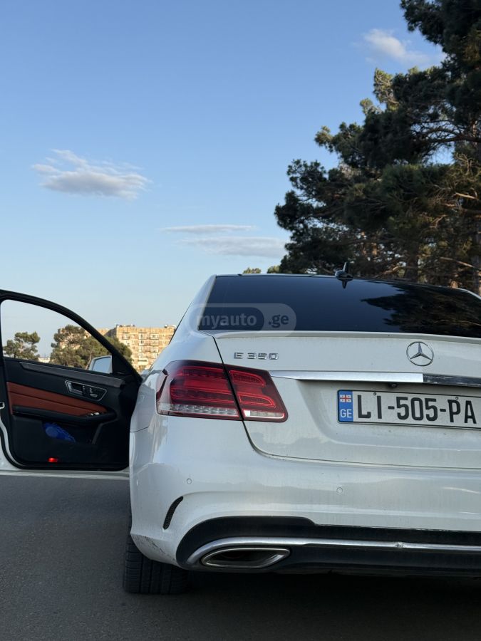 Mercedes-Benz E 350 2015 — photo 2
