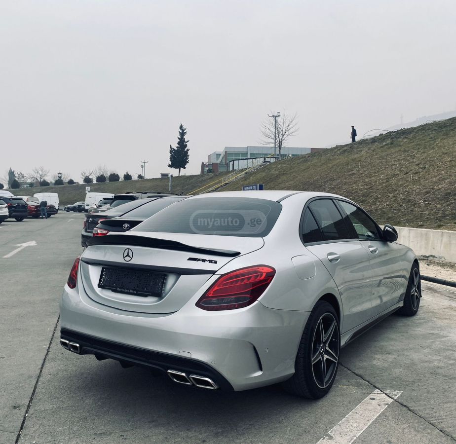 Mercedes-Benz C 300