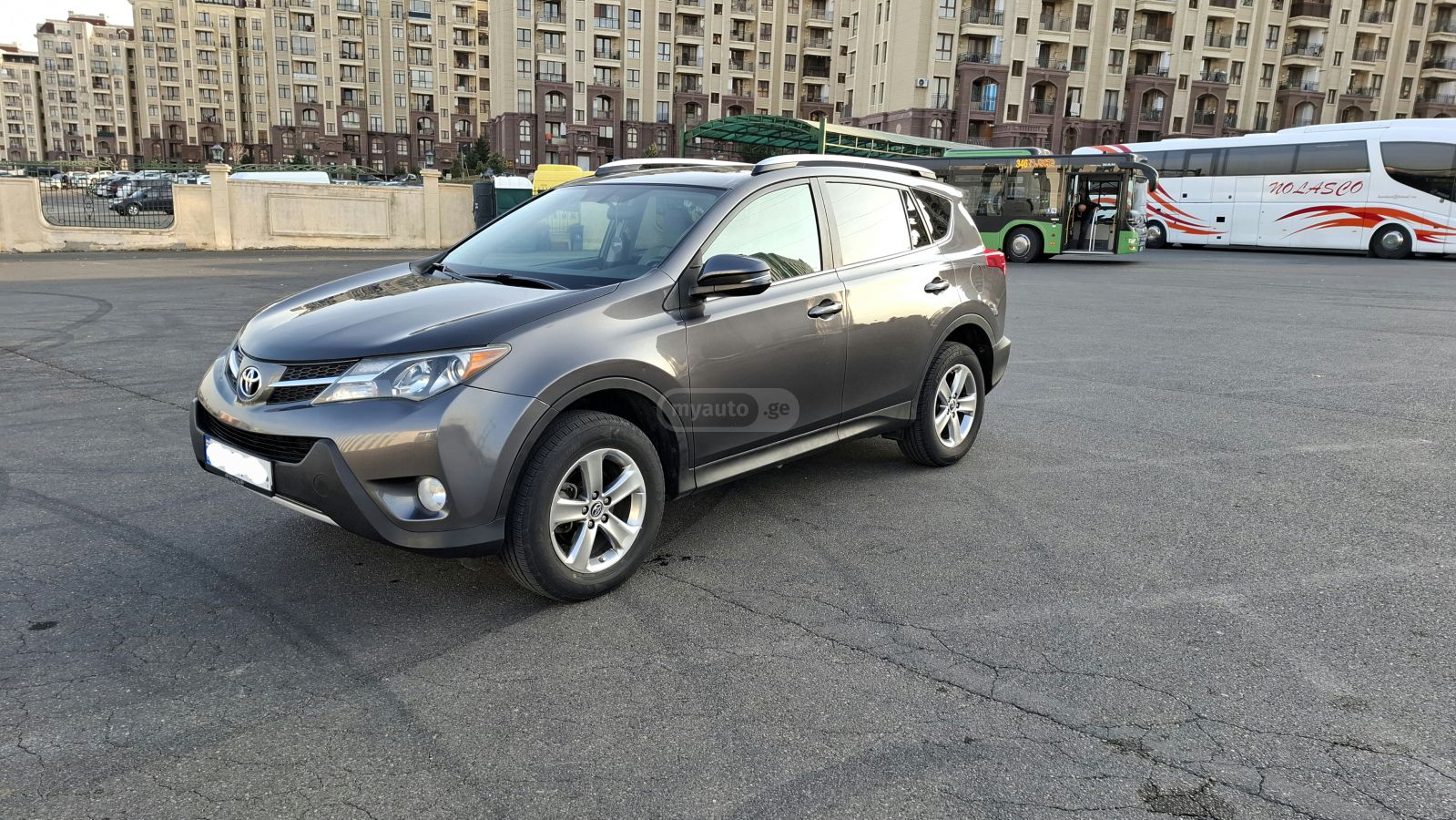 Toyota RAV4 2015 — photo 2