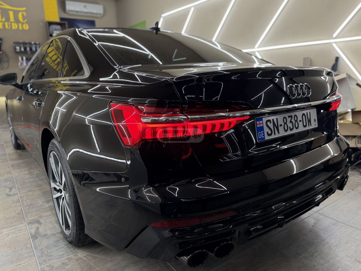 Audi A6 2018 — photo 2