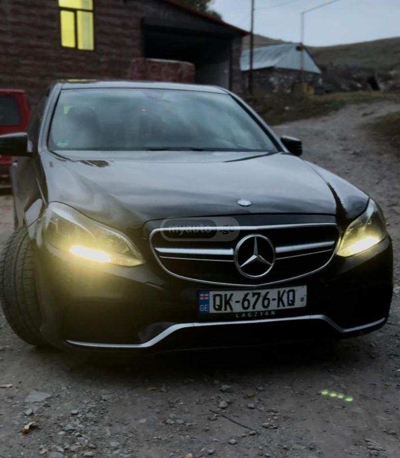 Mercedes-Benz E 220 2015 — photo 2