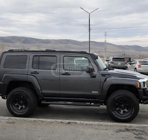 Hummer H3 2007 — photo 2