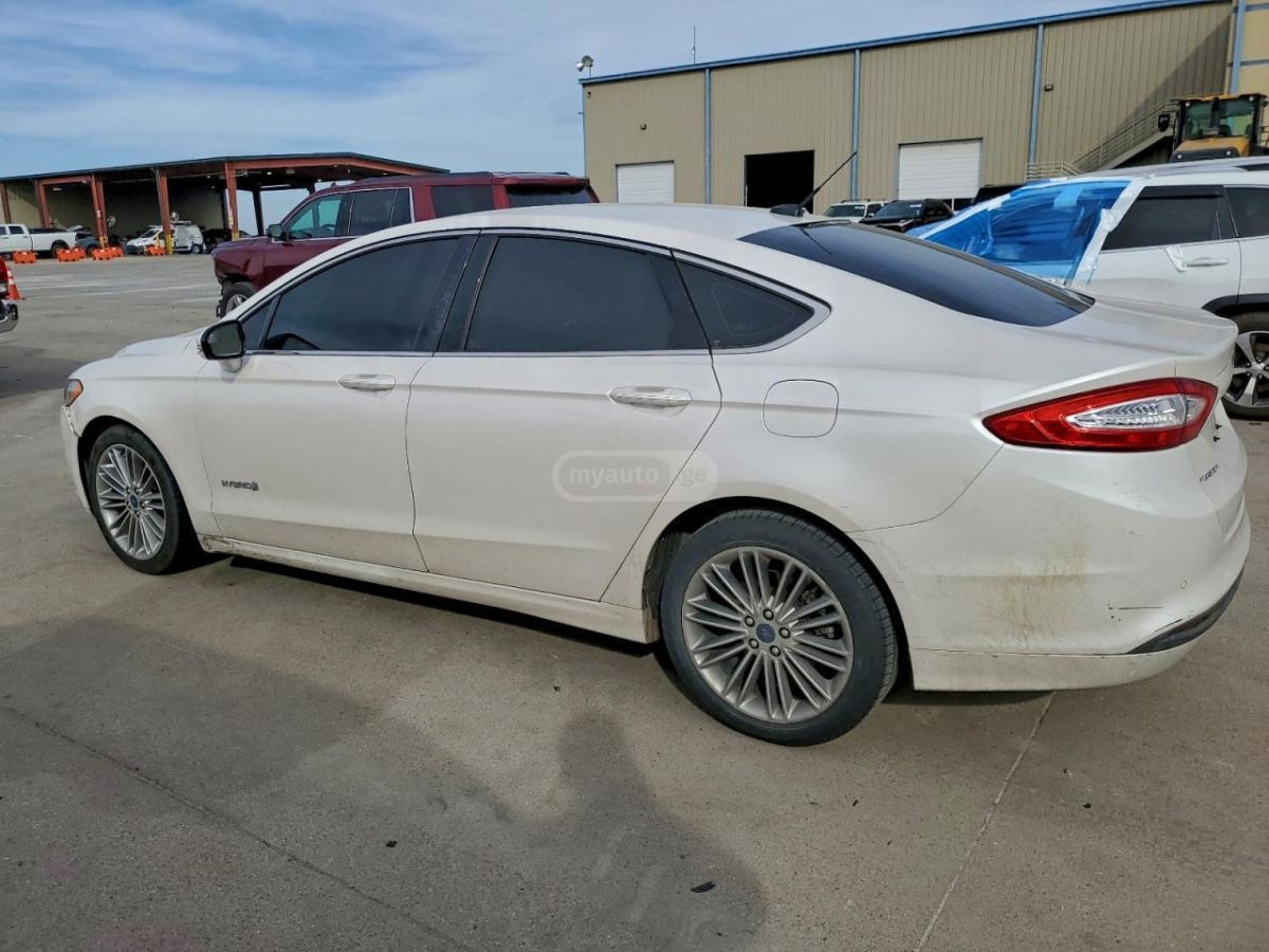 Ford Fusion 2014 — photo 2