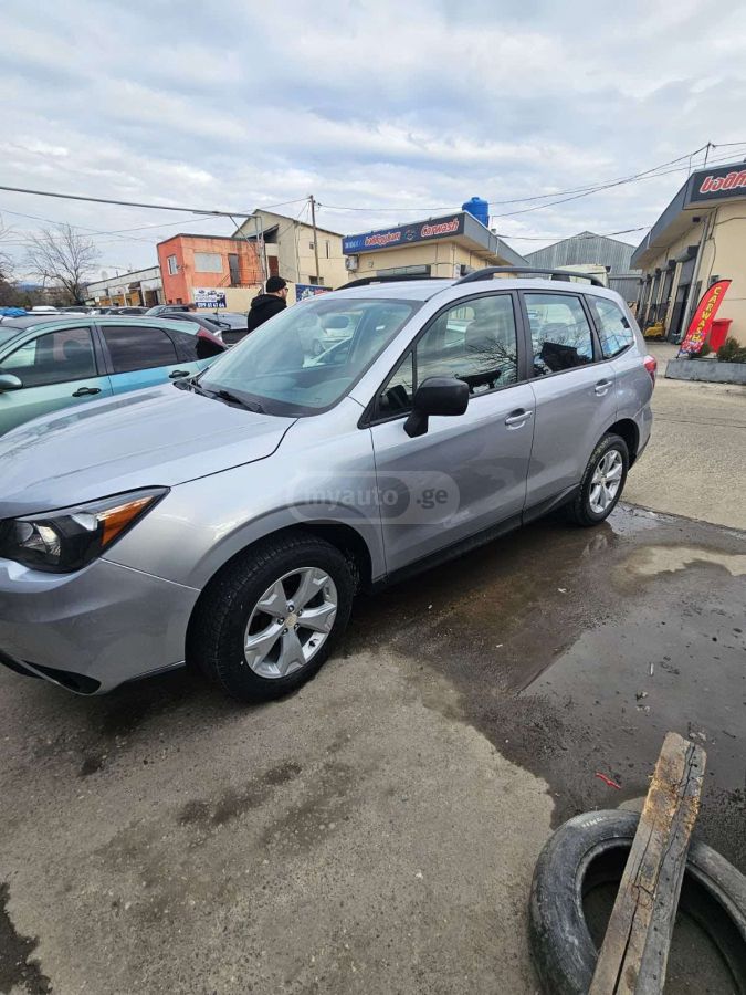 Subaru Forester 2016 — photo 2