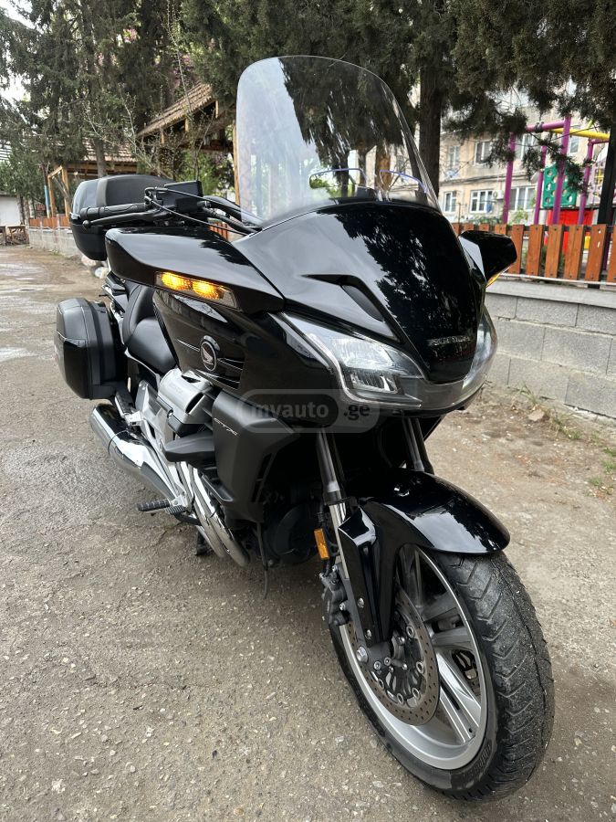 Honda CTX1300