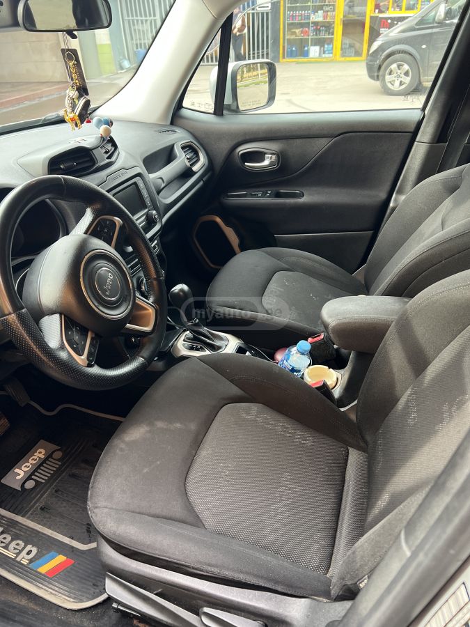 Jeep Renegade 2015 — photo 2
