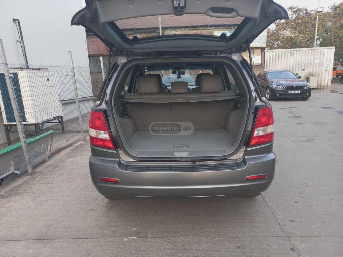 Kia Sorento 2006 — photo 2