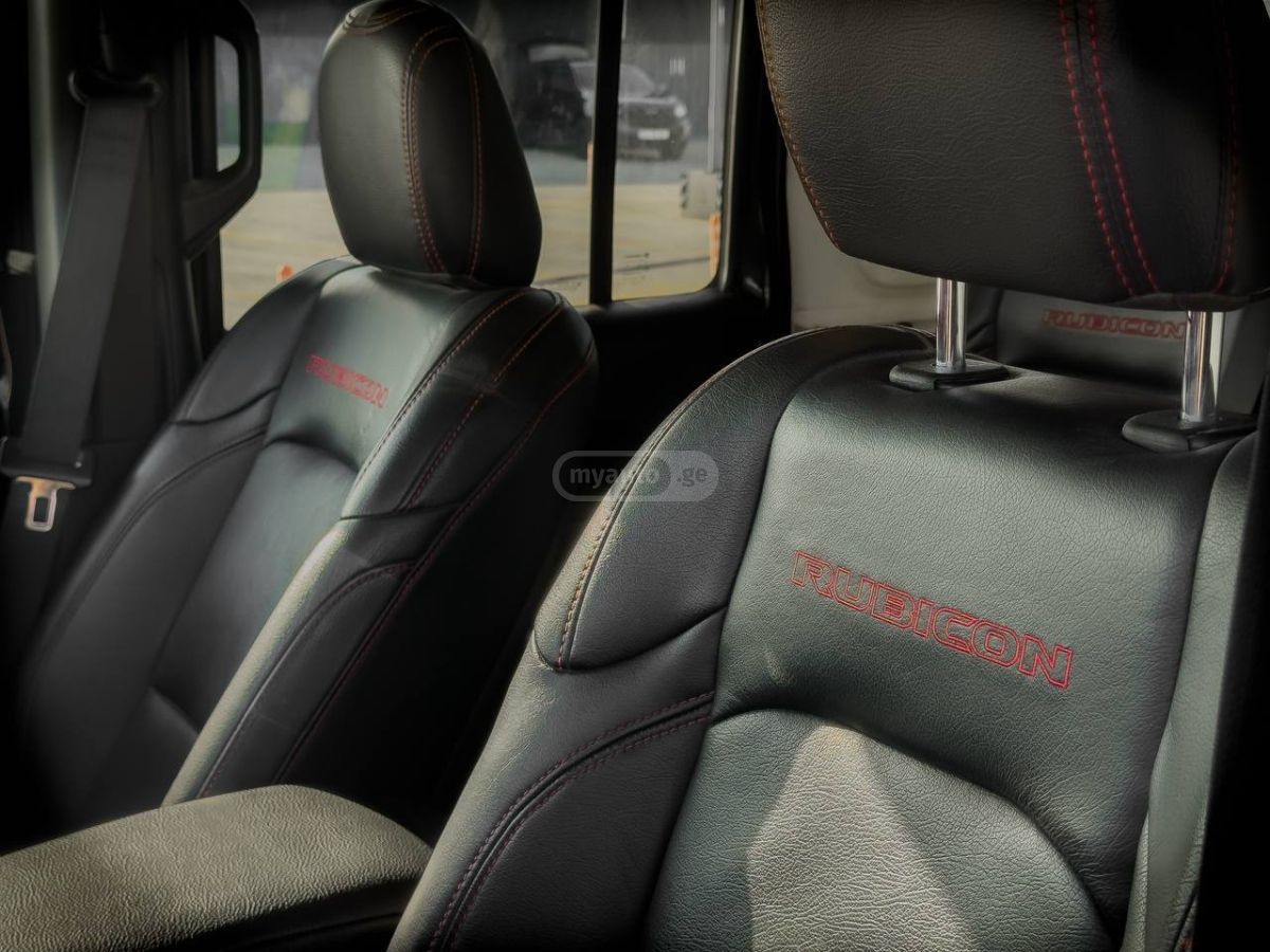 Jeep Wrangler 2021 — photo 2