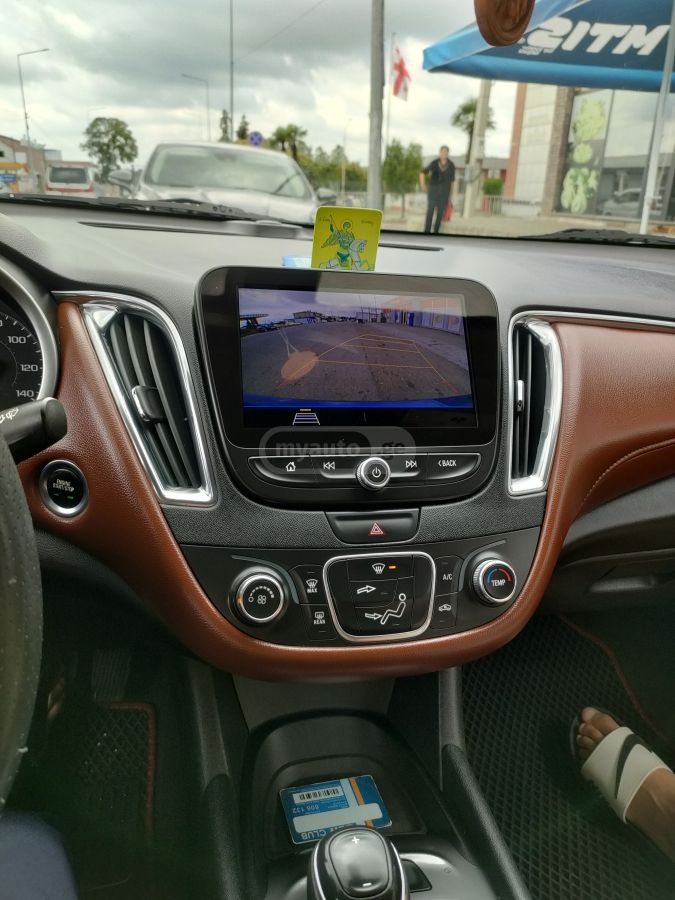 Chevrolet Malibu 2019 — photo 2