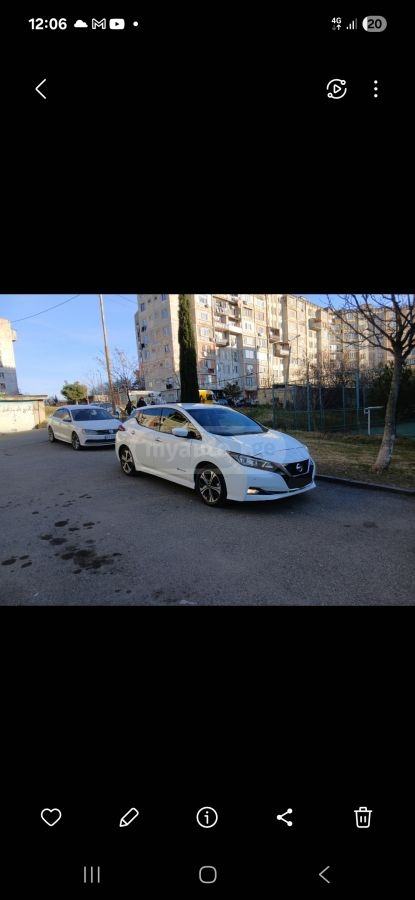 Nissan Leaf 2018 — photo 2