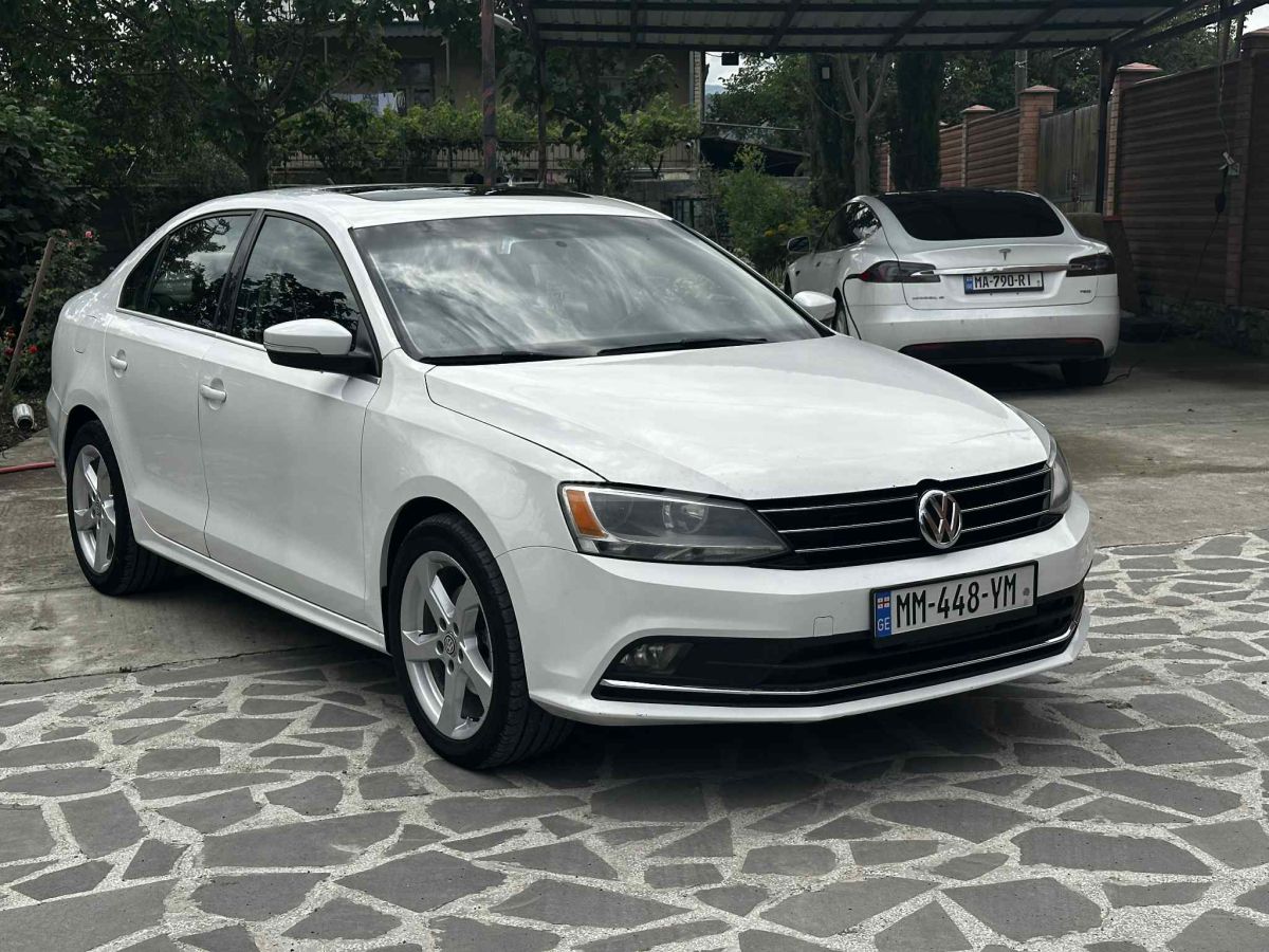 Volkswagen Jetta 2015 — photo 2