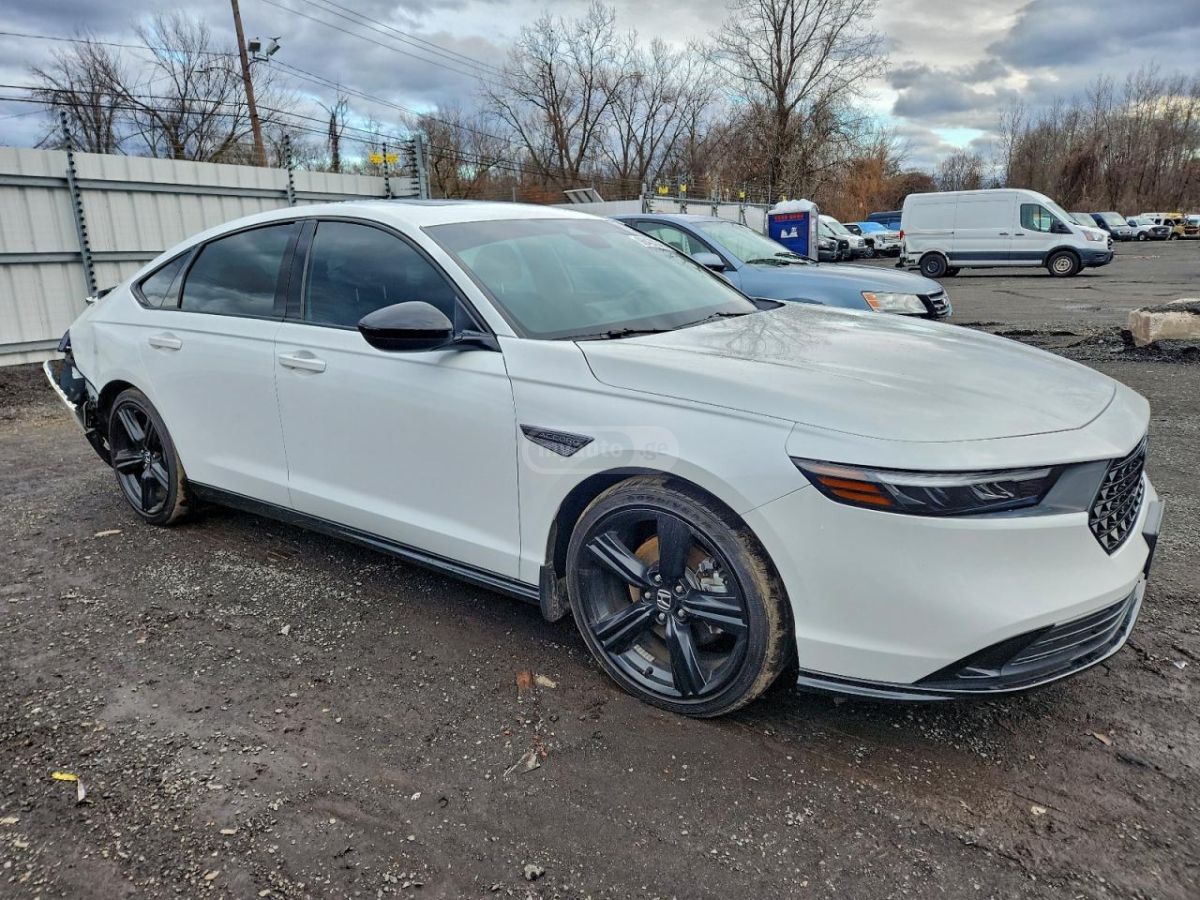 Honda Accord 2023 — photo 2