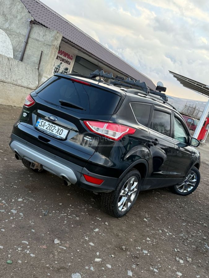 Ford Escape 2014 — photo 2