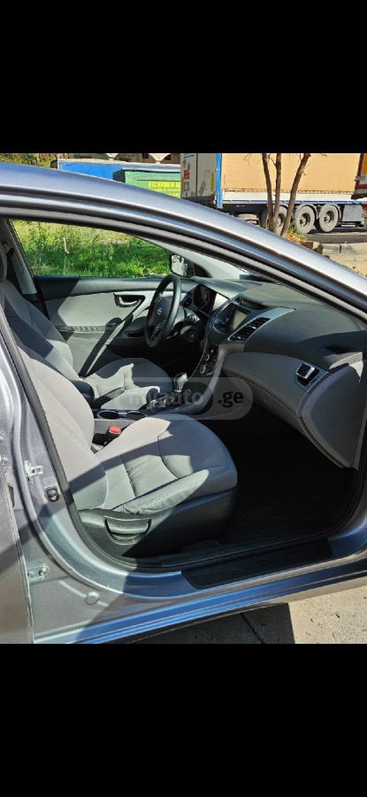 Hyundai Elantra 2014 — photo 2
