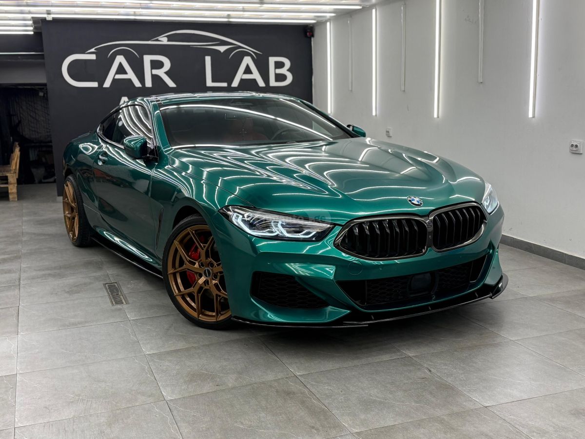 BMW 850