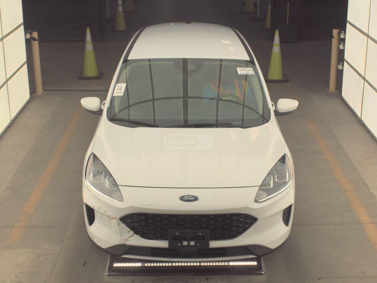 Ford Escape 2020 — photo 2