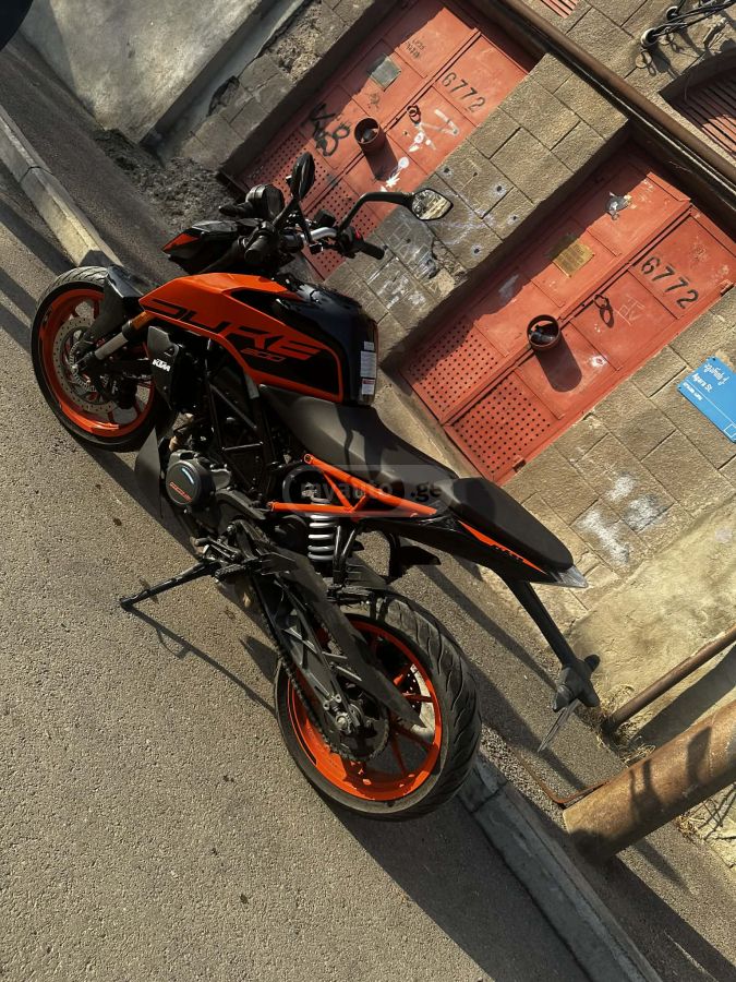 KTM 200 Duke 2022 — photo 2