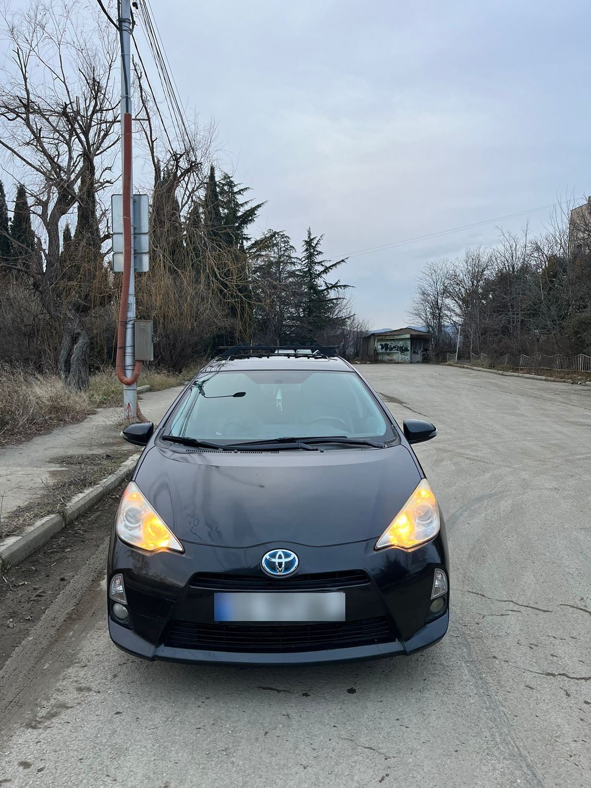 Toyota Prius C 2013 — photo 2