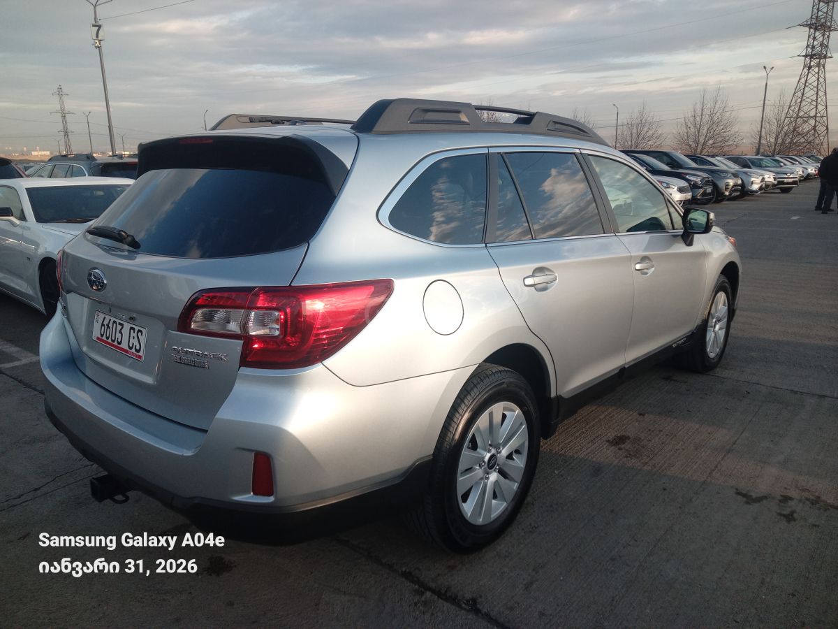 Subaru Outback 2015 — photo 2