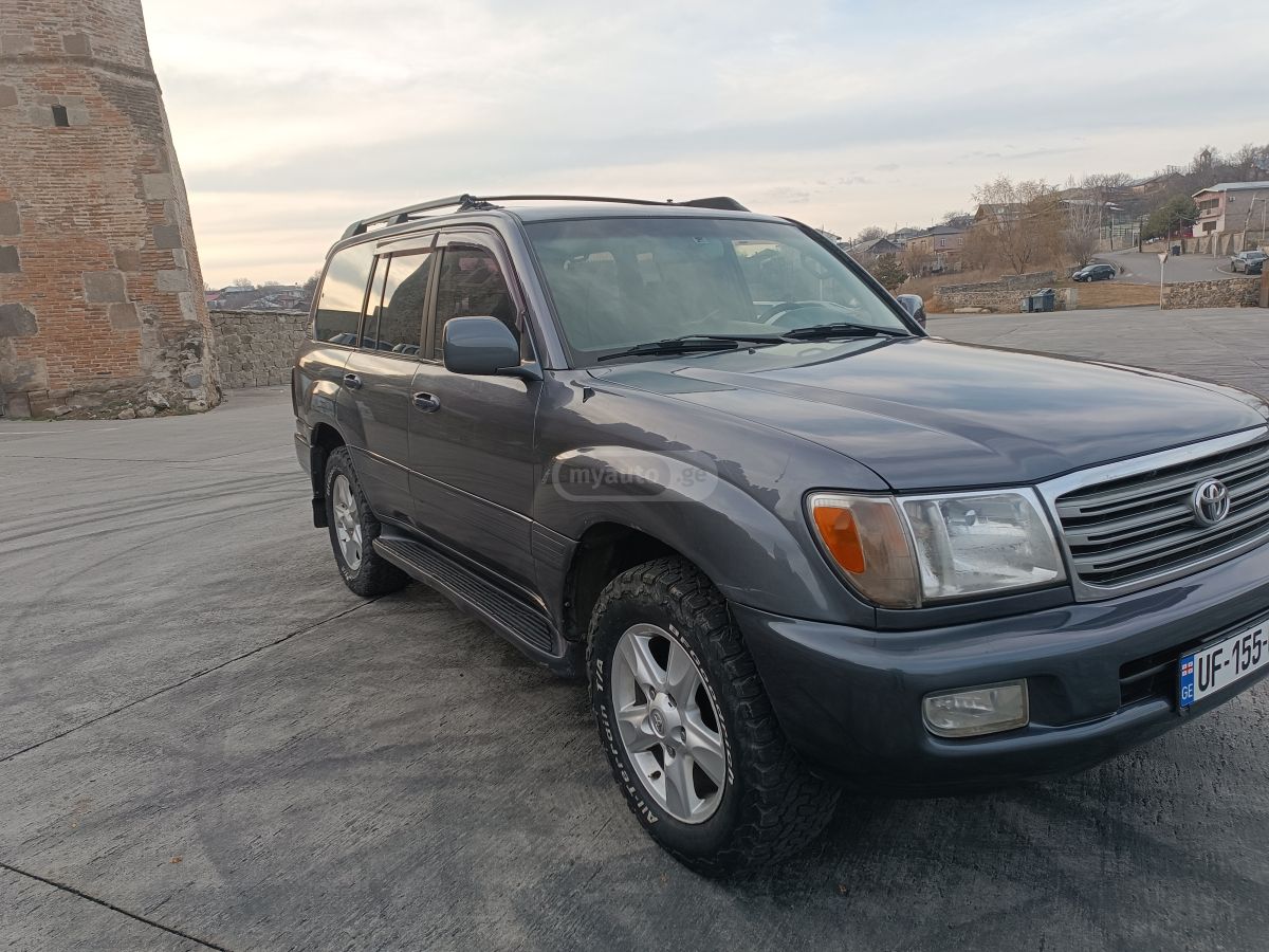 Toyota Land Cruiser 2003 — photo 2