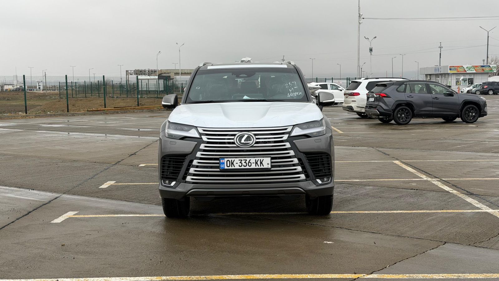 Lexus LX 600