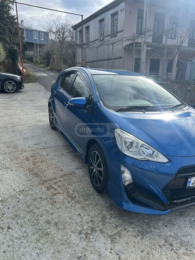 Toyota Aqua 2015 — photo 2