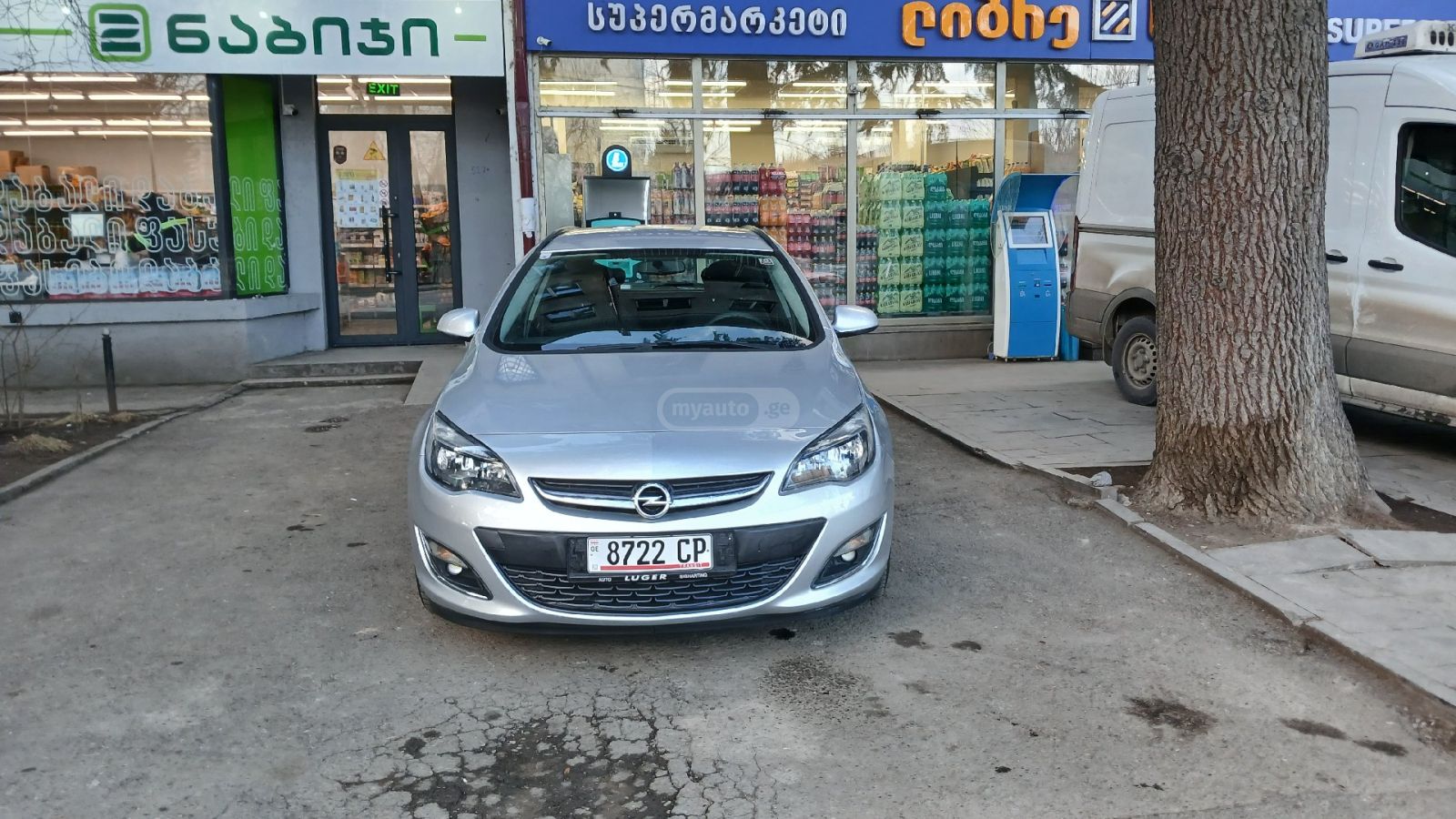 Opel Astra 2013 — photo 2